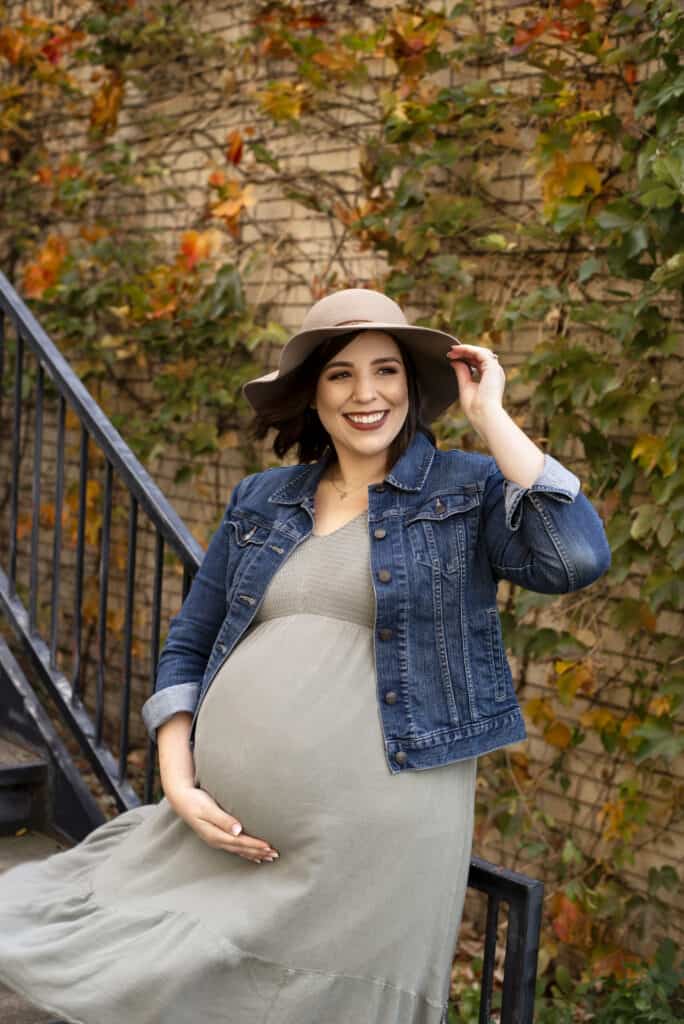 maternity photo at carriage factory art gallery